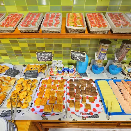 Montemar *** Superior ホテル オ・グローベ