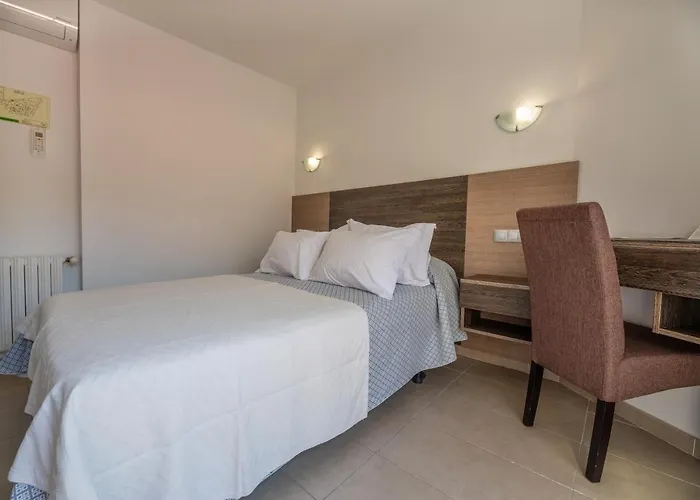 Montemar *** Superior Отель Эль-Грове