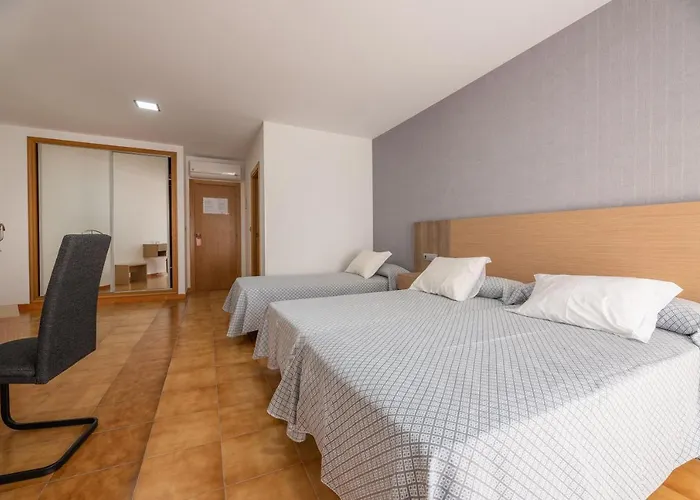 Montemar *** Superior Отель Эль-Грове