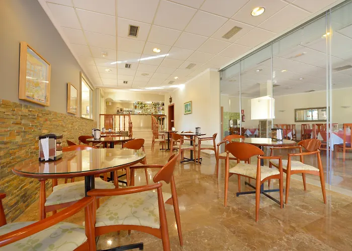 Montemar *** Superior Отель Эль-Грове