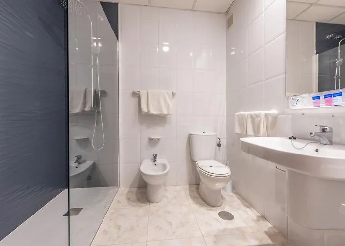 Отель Montemar *** Superior Эль-Грове